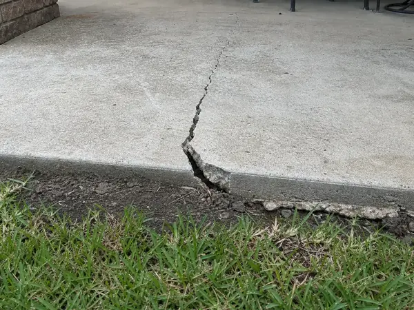 The Best Time of Year to Build a Patio in North Texas